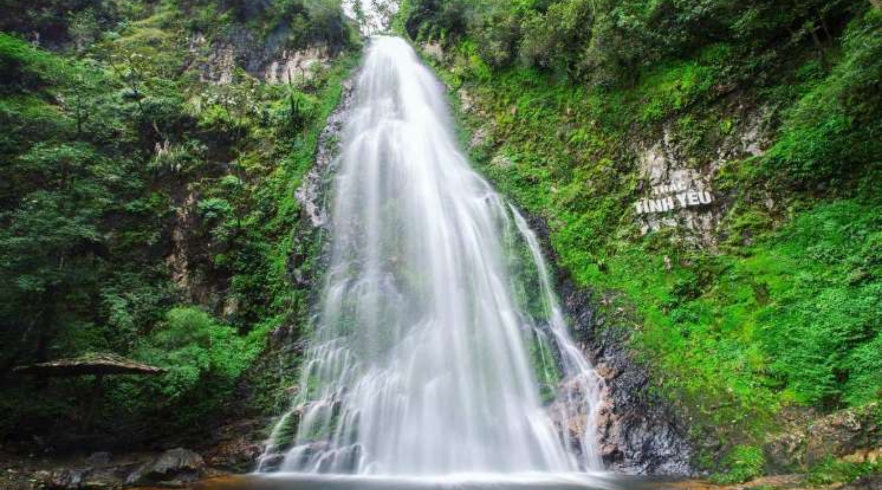 Love Waterfall – a romantic love story in Sapa