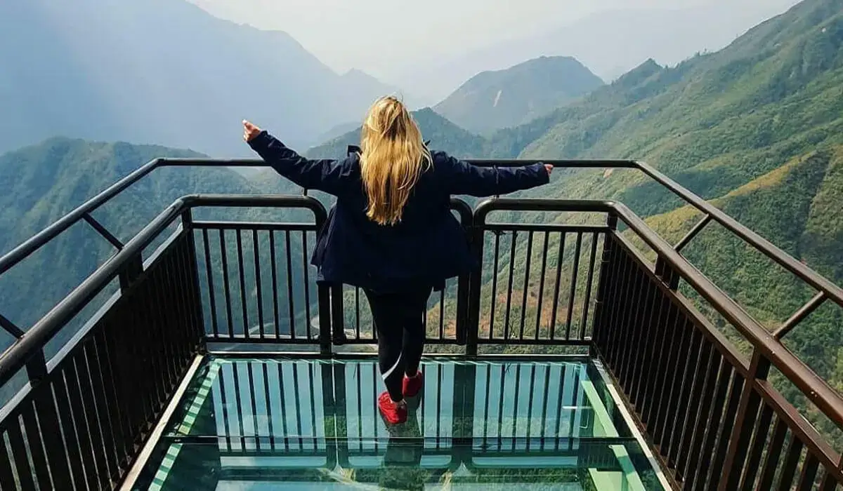 How To Get To The Dragon Cloud Glass Bridge From Hanoi