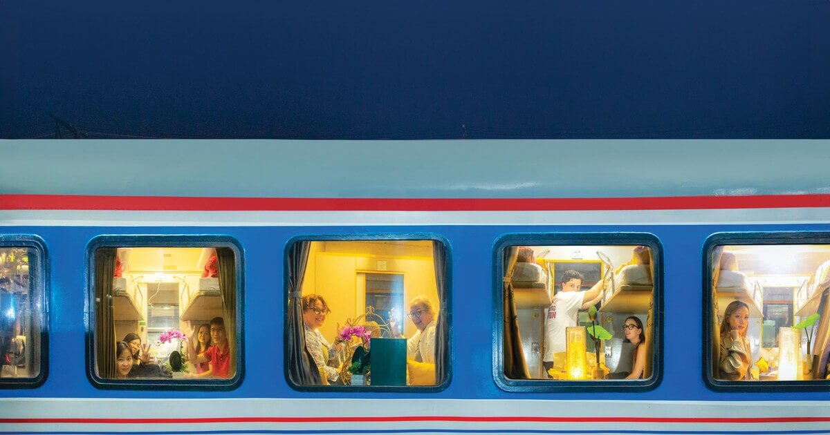 Overnight train from Hanoi to Lao Cai railway station