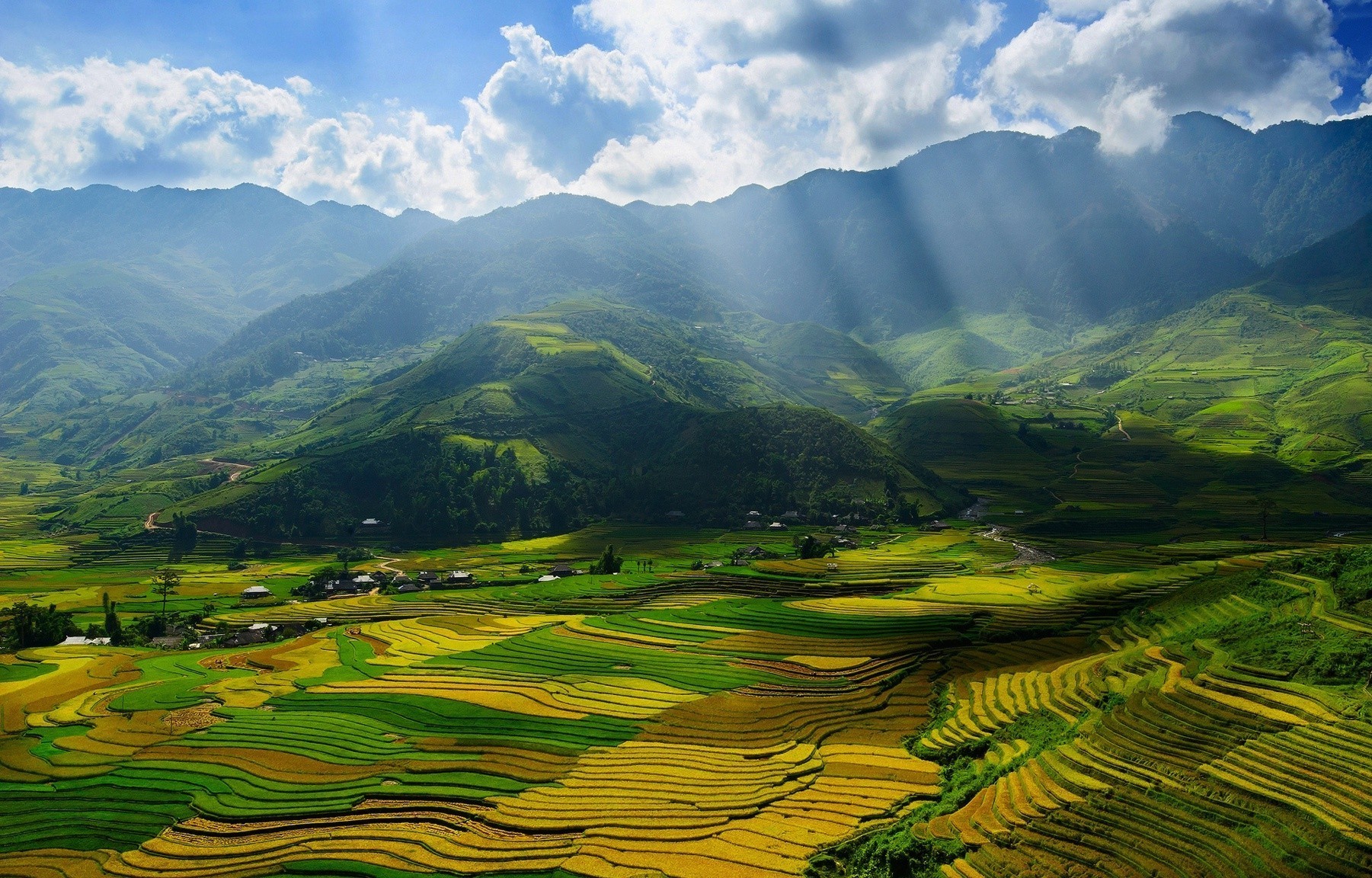 Sapa Tour From Hanoi: 7 Best Tours For Travelers